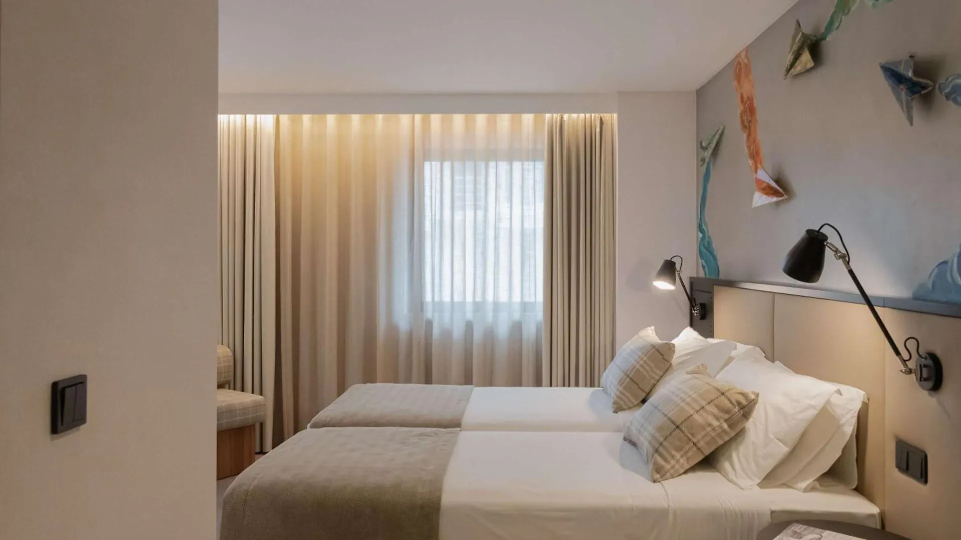 Ibis Styles Lisboa Aeroporto Hotel Prior Velho 4*,